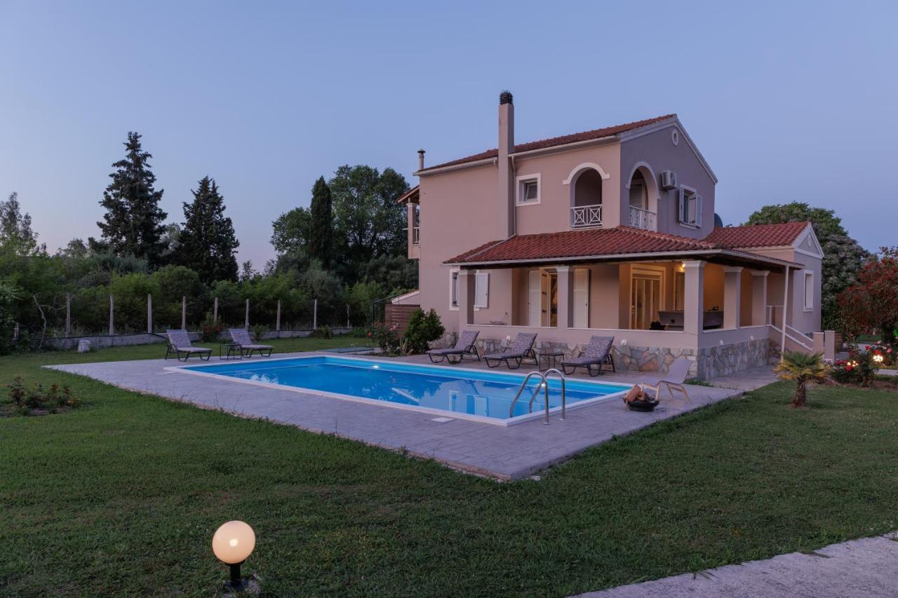 Country - 2floor Family Villa