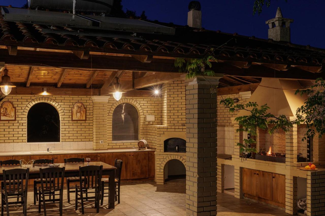 Country - 2floor Family Villa Kouramaditika