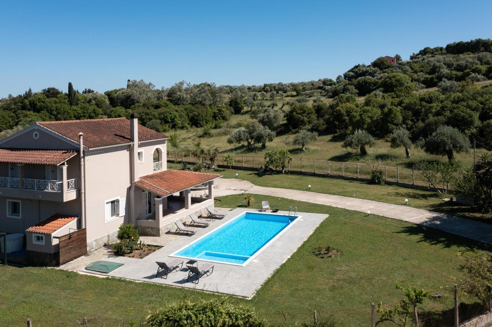 Country - 2floor Family Villa *